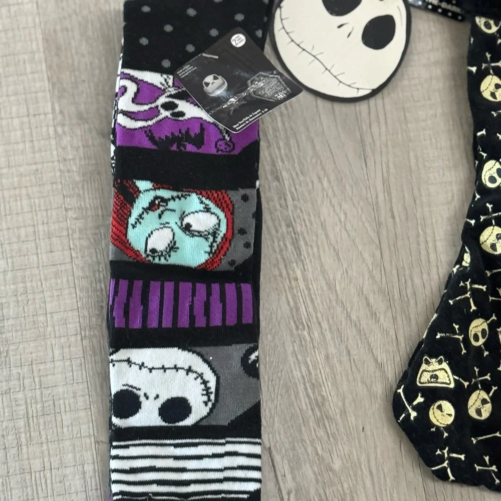 Loungefly Holiday Stocking with Skulls Night mare before Christmas